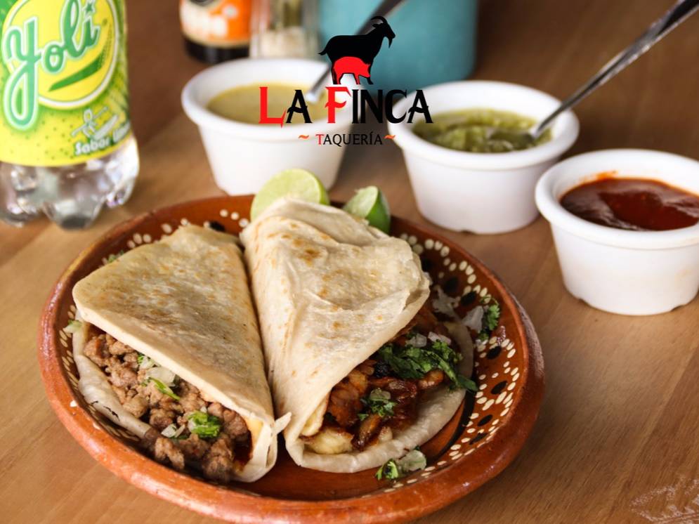 Combo Estudiante 1Quesadillas+2 Tacos +Agua