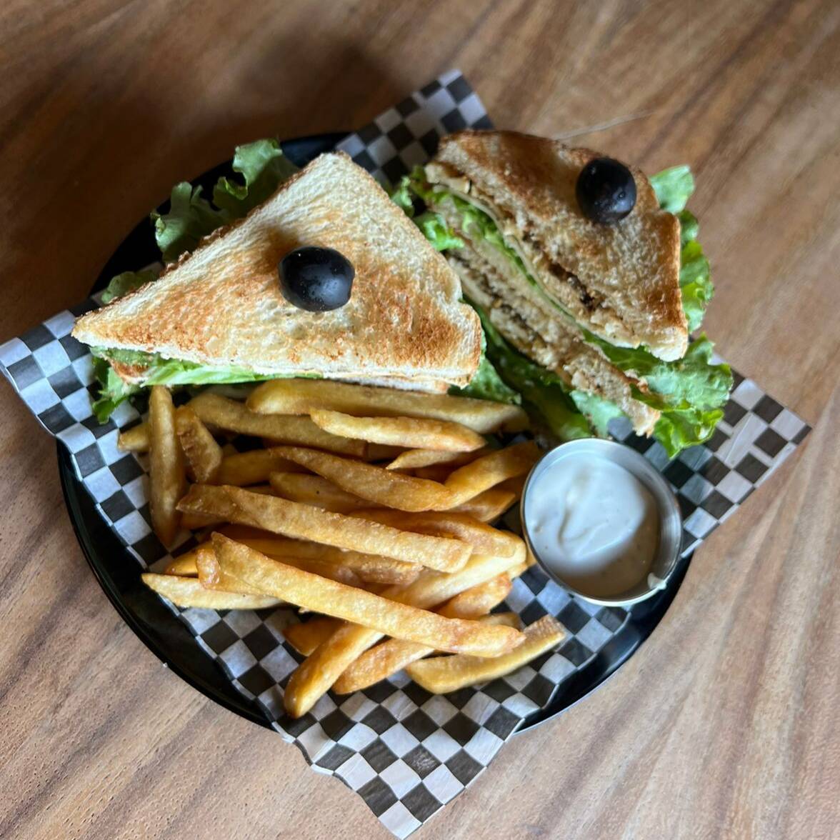 Club Sándwich de Milanesa de Jamón de Pavo