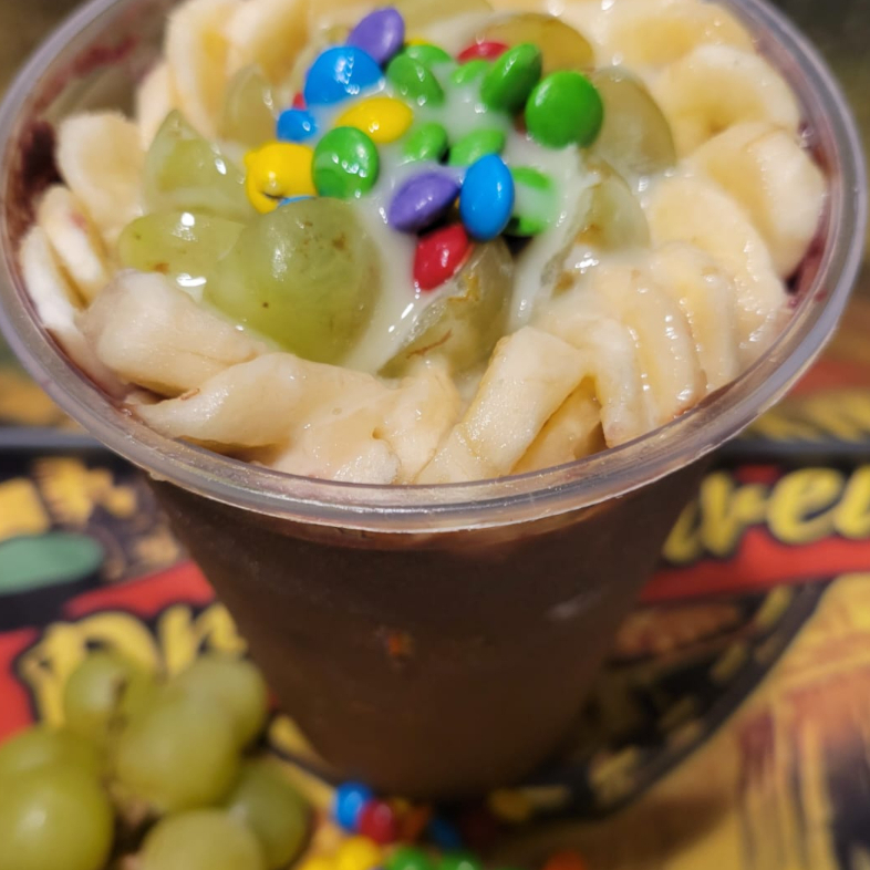 Açai, Leite Condensado, Nutella, Chocoball, Banana, Uva Verde, M&M´s