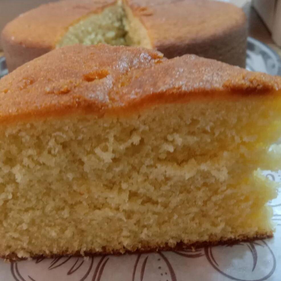 Torta Casera con Salsa de Arequipe