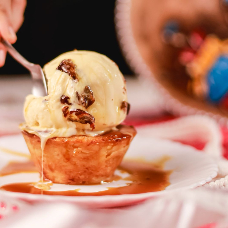 Deliciosa queijadinha com sorvete de creme