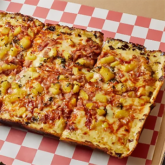 Combo - Pizza Hawaiian Mozzarella y Gaseosa