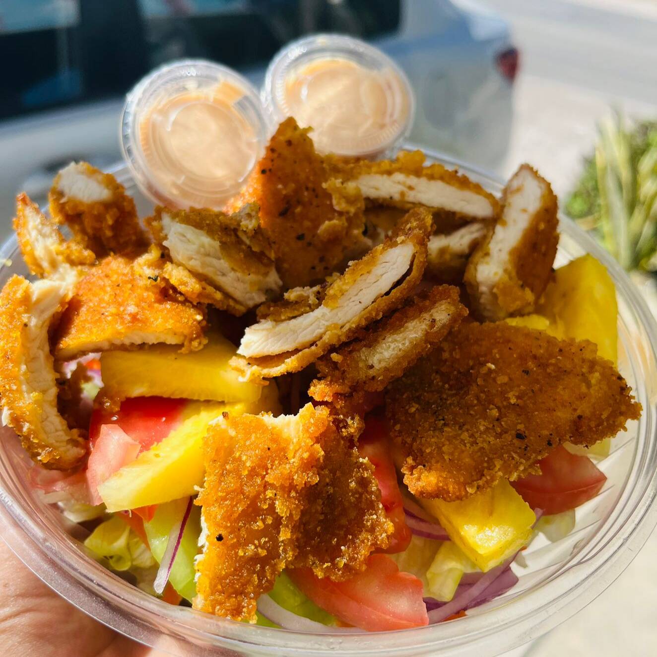Ensalada Pollo Empanizado - Piña