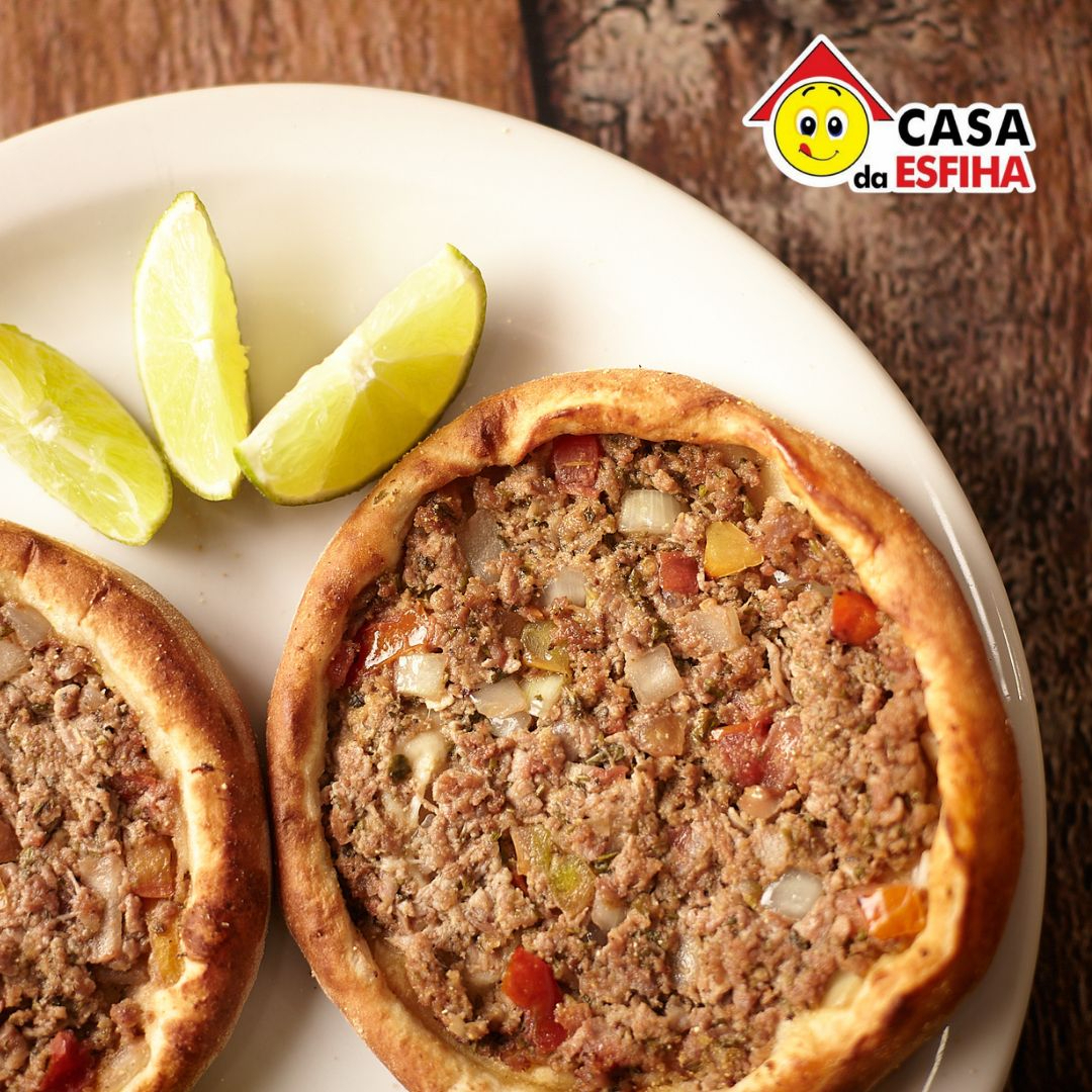 Carne moída temperada ,com itens selecionados qualidade e muito sabor a cada mordida !! Corra e peça a sua!