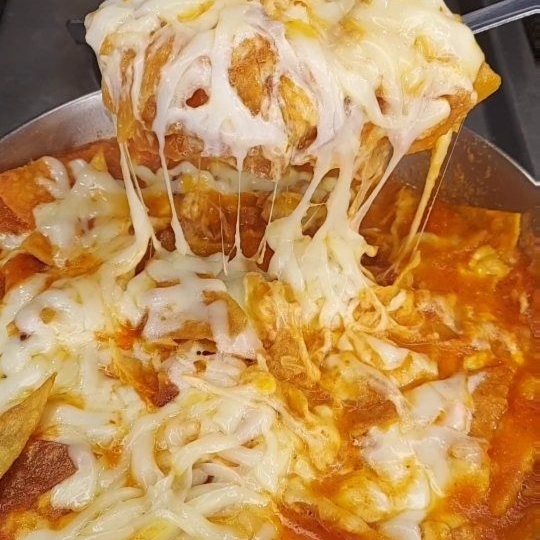 Chilaquiles con pollo
