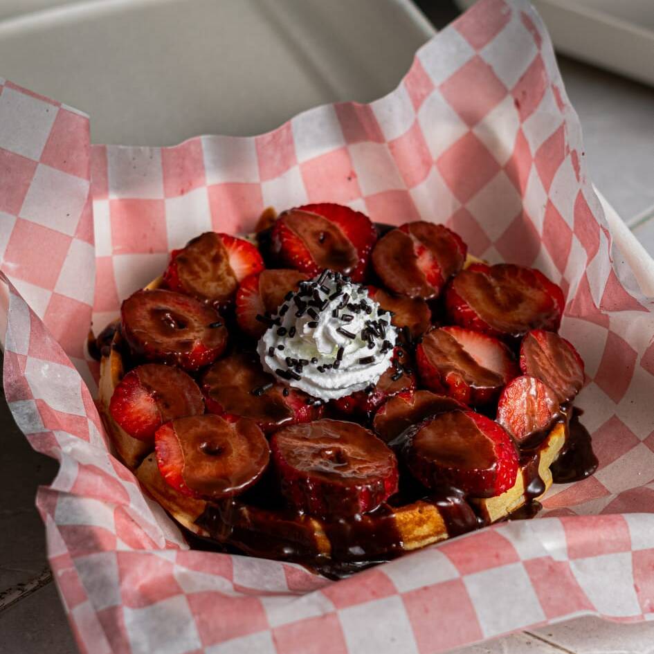 Waffle de Nutela con Fresa