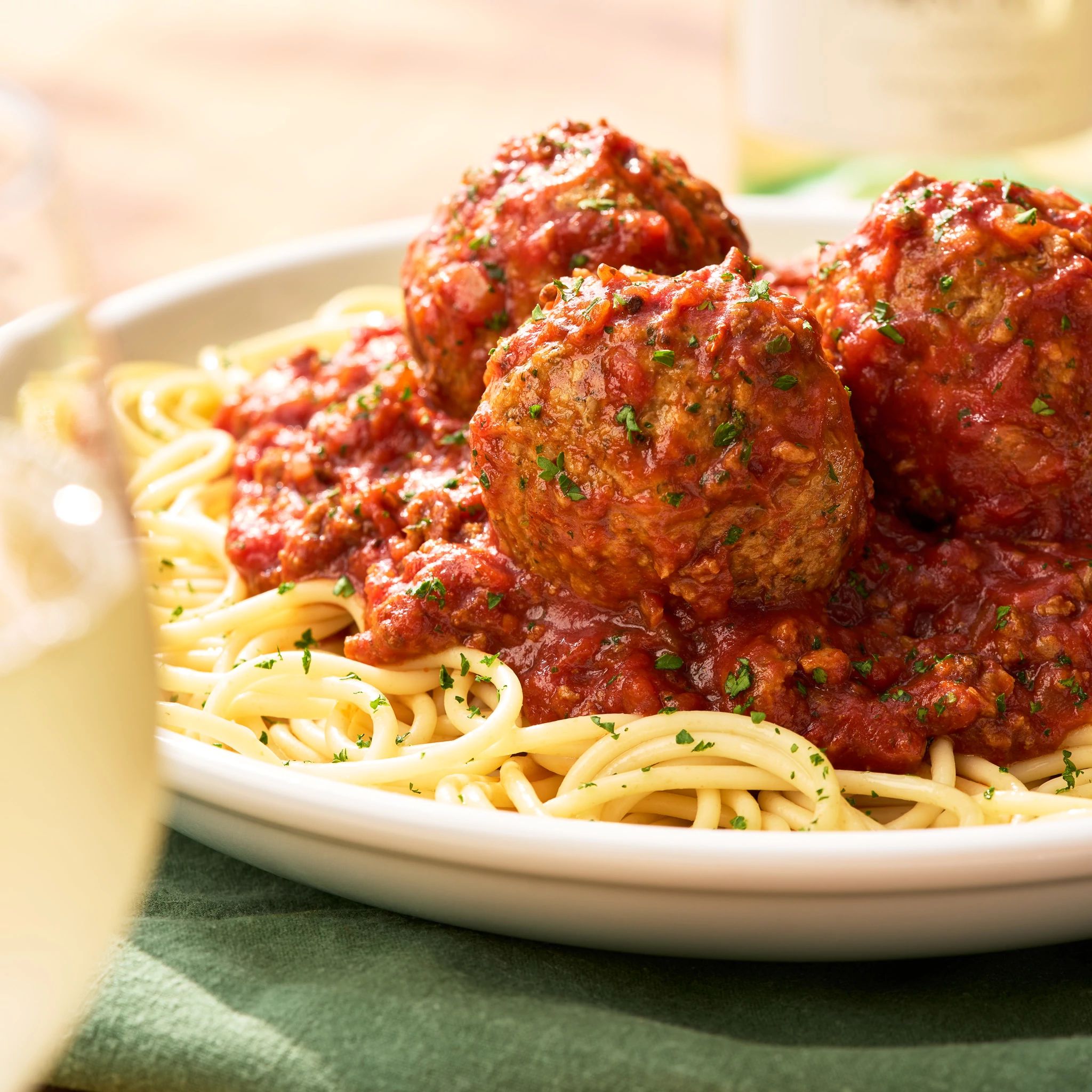 Spaghetti Bolognesa con Albóndigas