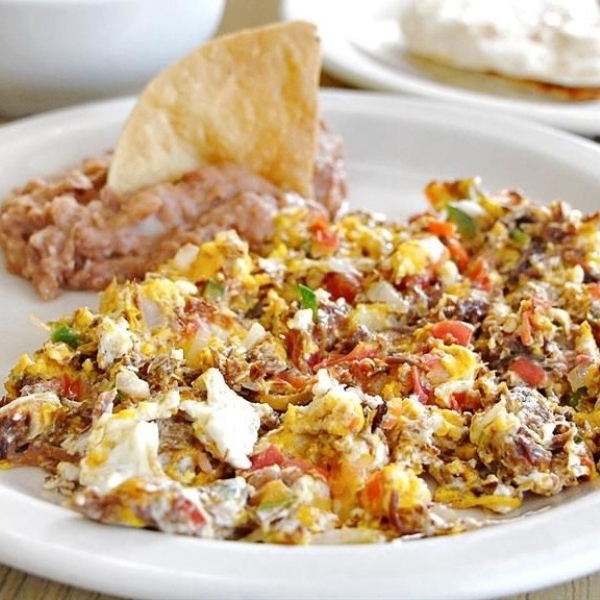 Huevo con Machaca