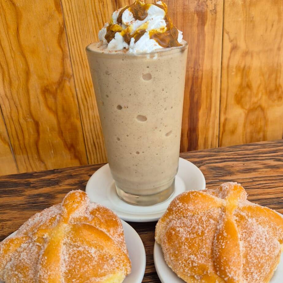 Frappé de Pan de Muerto