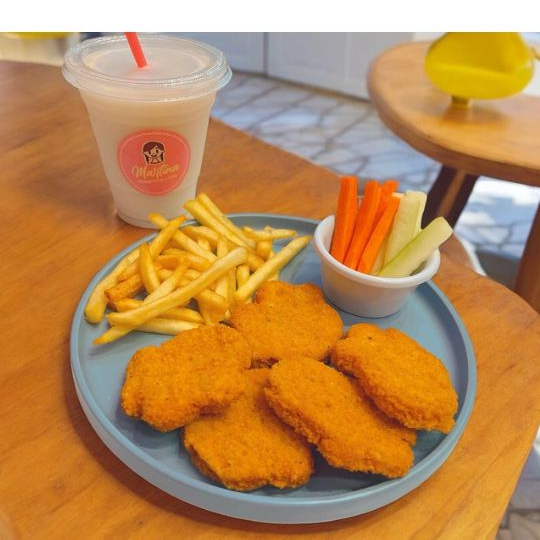 MARTINUGGETS (INCLUYE AGUITA DEL DIA)