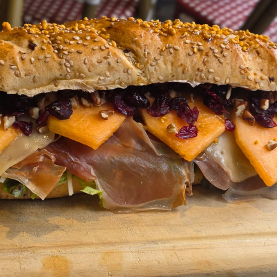 Baguette Gourmet con Jamón Serrano