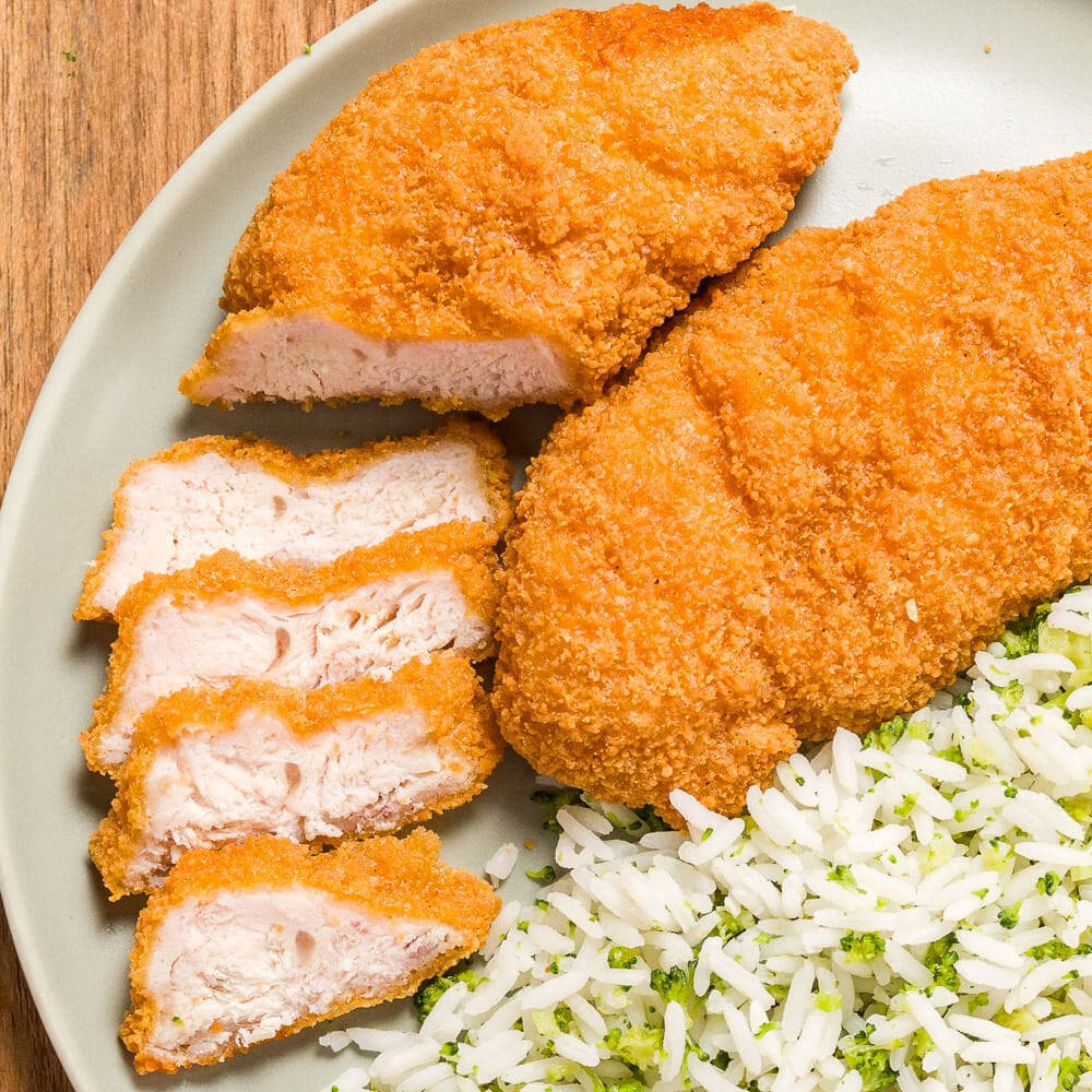 Arroz, Feijão, Macarrão, farofa. Acompanha salada do Dia.