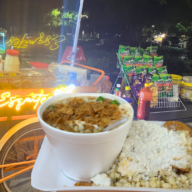 Con Elote y Sabritas