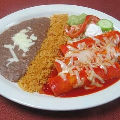 Enchiladas Asada/ Agua del Dia