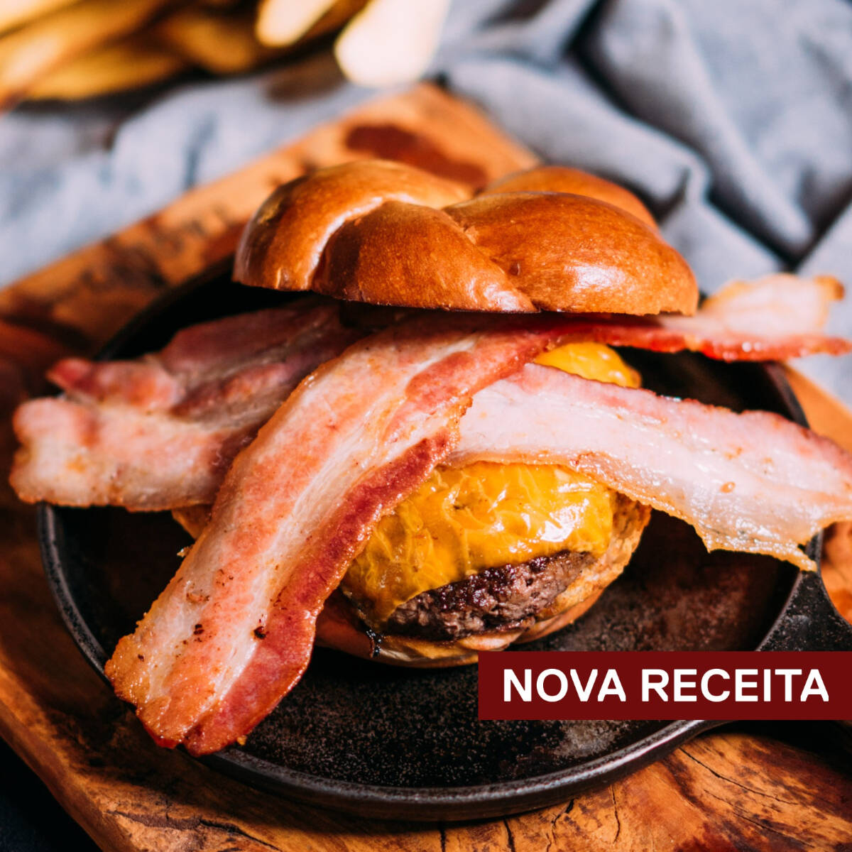 Blend de Wagyu de 180 Gr Temperado com Sal Granulado de Deserto / Cheddar / Bacon Temra Grelhado / Pickles / Molho Buffalo / Finalizado em Nosso Exclusivo Pão de Brioche Raw.
(ATENÇÃO APENAS AO PONTO, NÃO RETIRAMOS OU ENVIAMOS INGREDIENTES A PARTE)