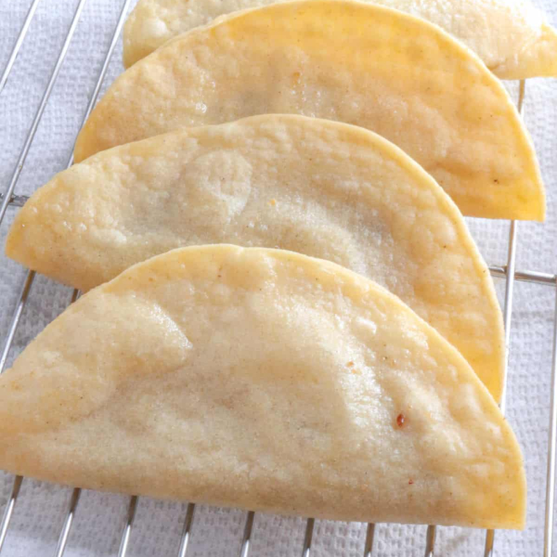 Tacos Dorados de Frijoles
