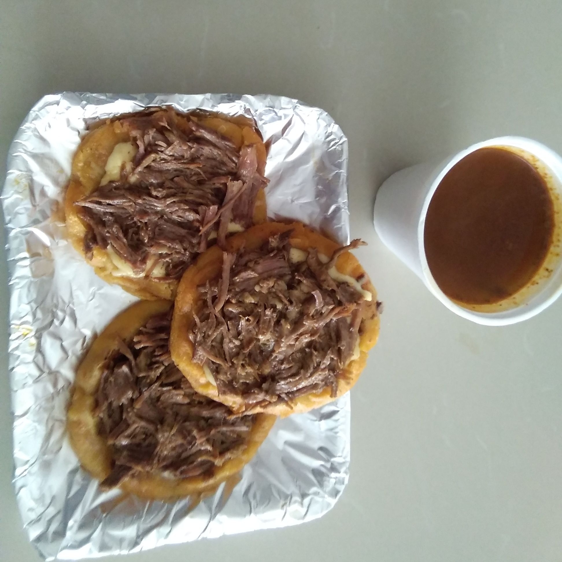 Combo Gorditas 4 Pzas y Consome