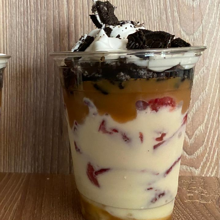 Fresas con Crema y Oreo
