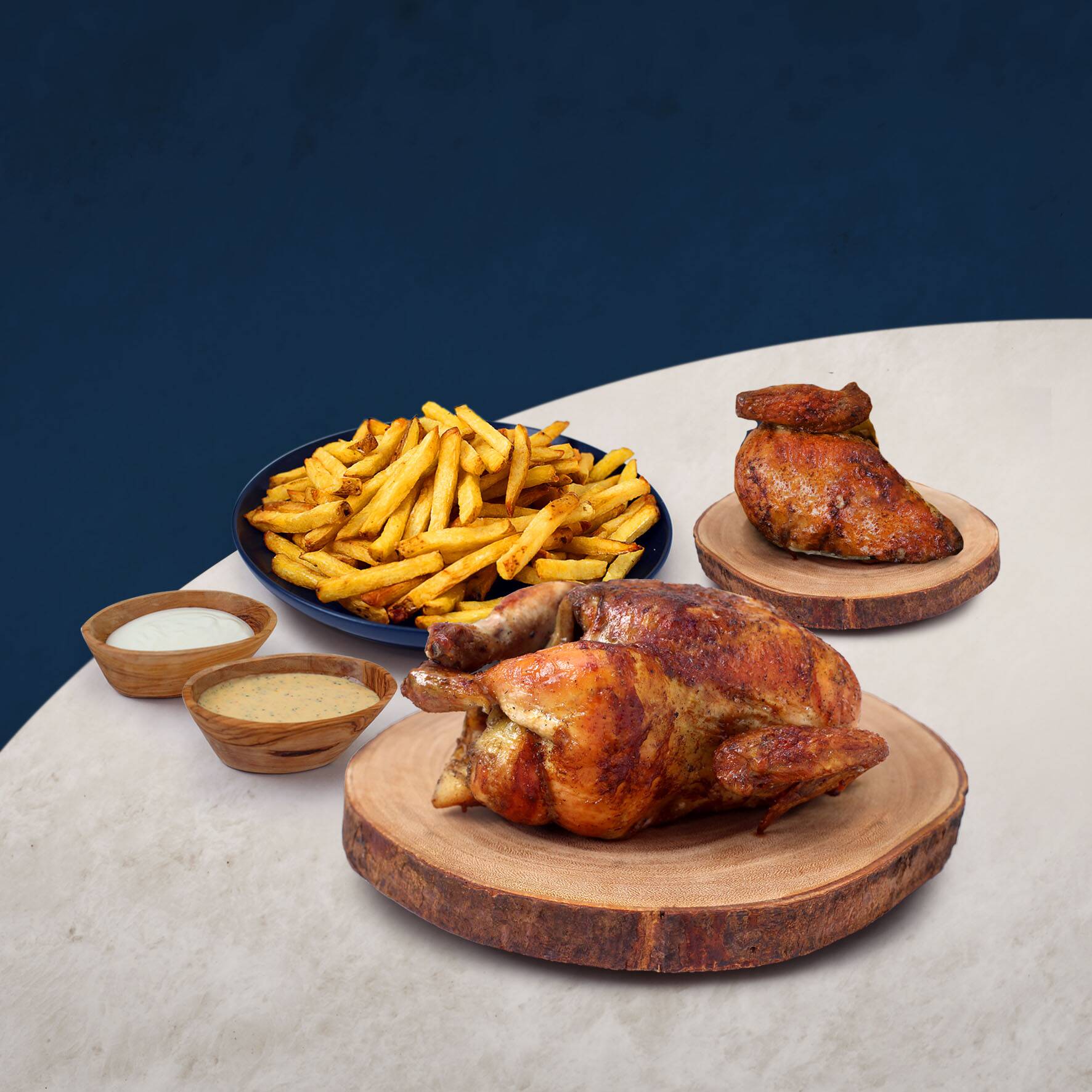 1 Taypollo más 1/4 más Papas y Salsas