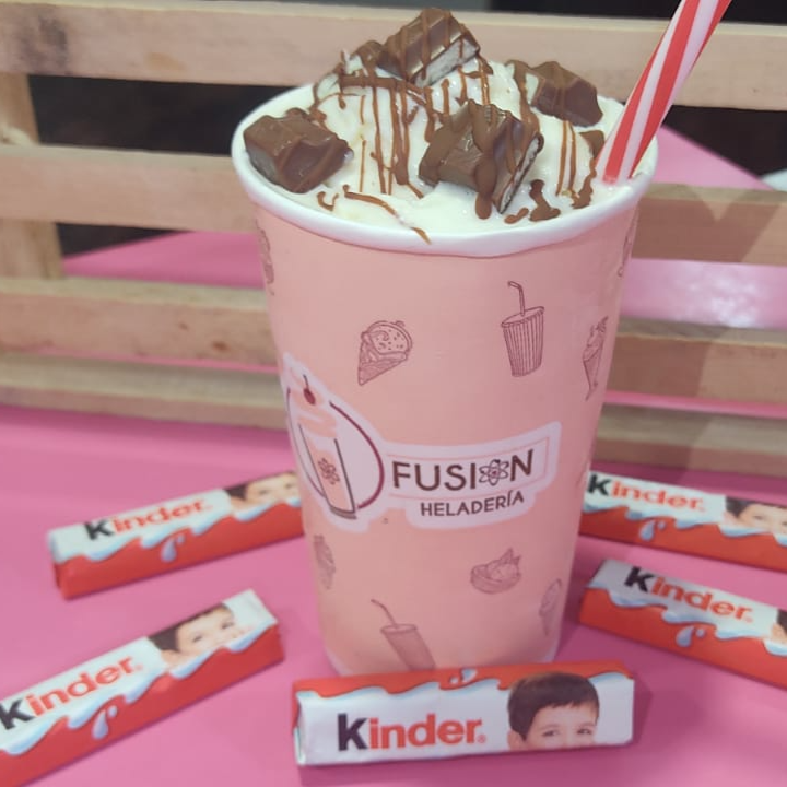 Malteada de Kinder barra grande de 16onz