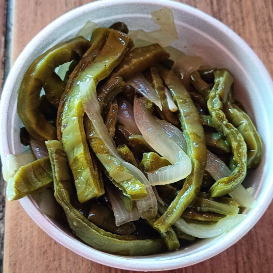 Nopales con Cebollita