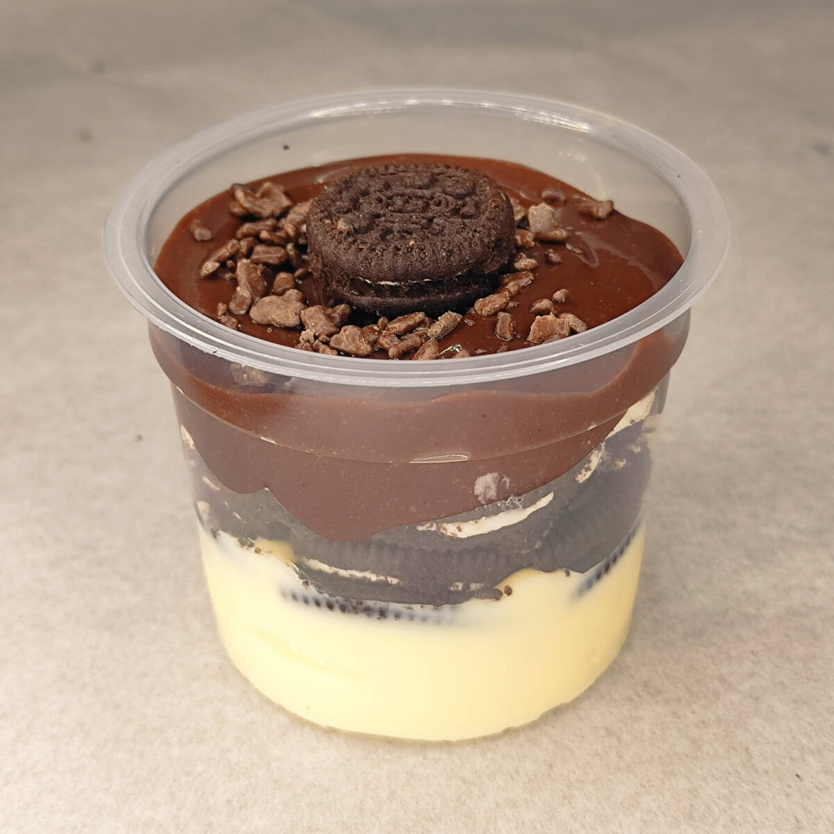 Deliciosa Sobremesa de OREO com brigadeiro de chocolate e ninho. Uma explosão de sabor a cada colher