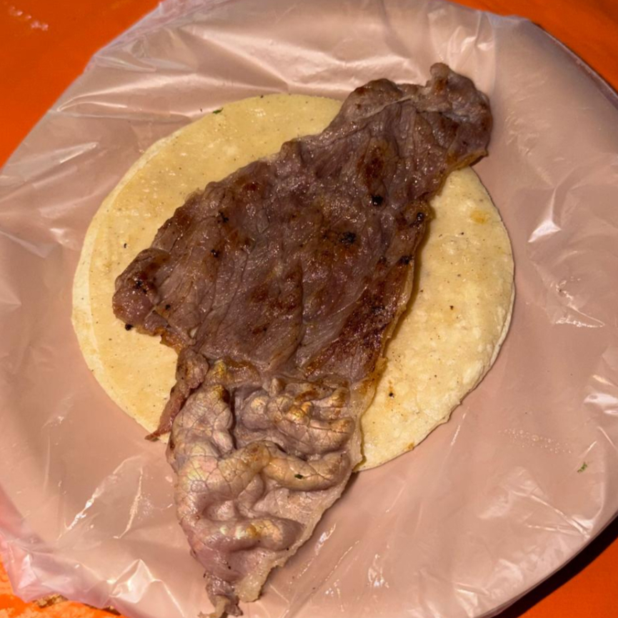 Taco de Bistec Entero Sin Cebolla y Sin Cilantro