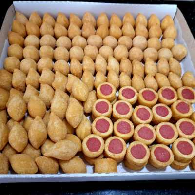 PRESUNTO E QUEIJO,COXINHA DE FRANGO, ENROLADINHO DE SALSIHA ,BOLINHA DE QUEIJO, CARNE MOIDA