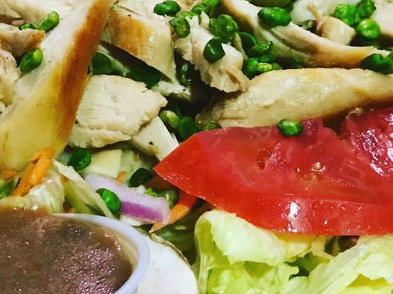 Ensalada Oriental con Pollo Jr.