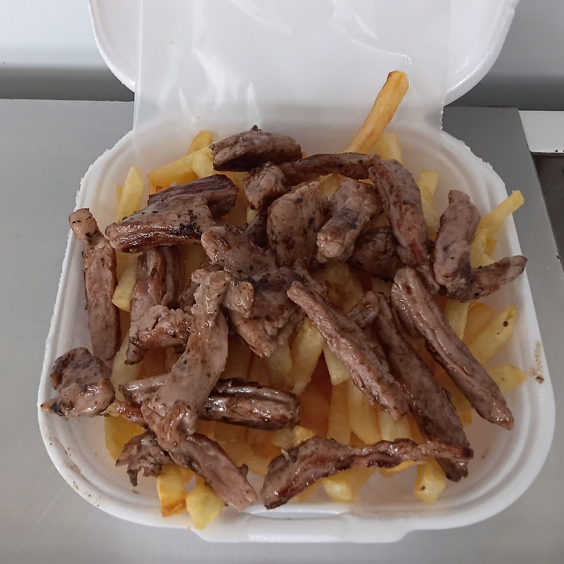 PAPAS A LA FRANCESA CON ARRACHERA.