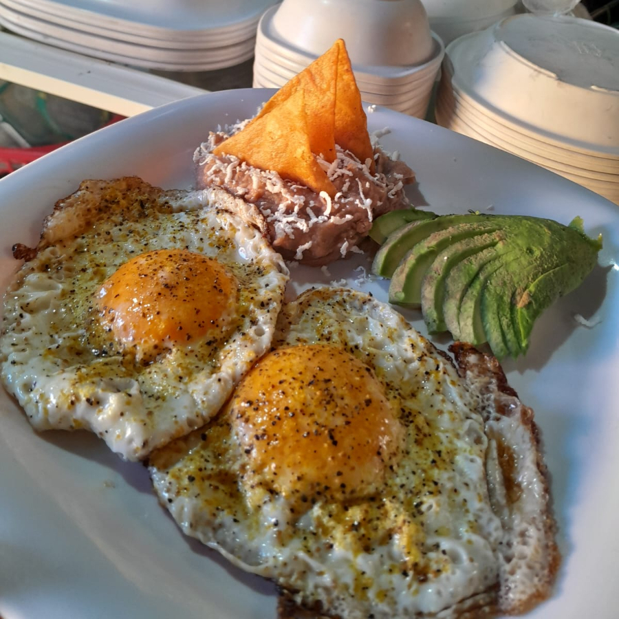 Huevos Estrellados