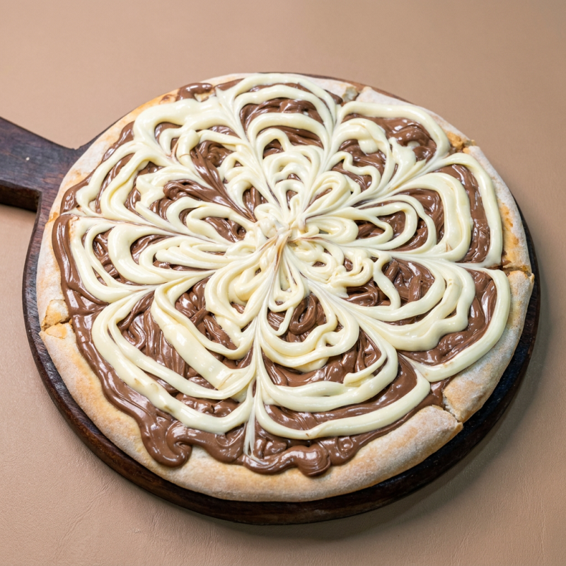 Pizza Maravilhosa de Nutella com leite Ninho! Tenho certeza que não vai se arrepender!