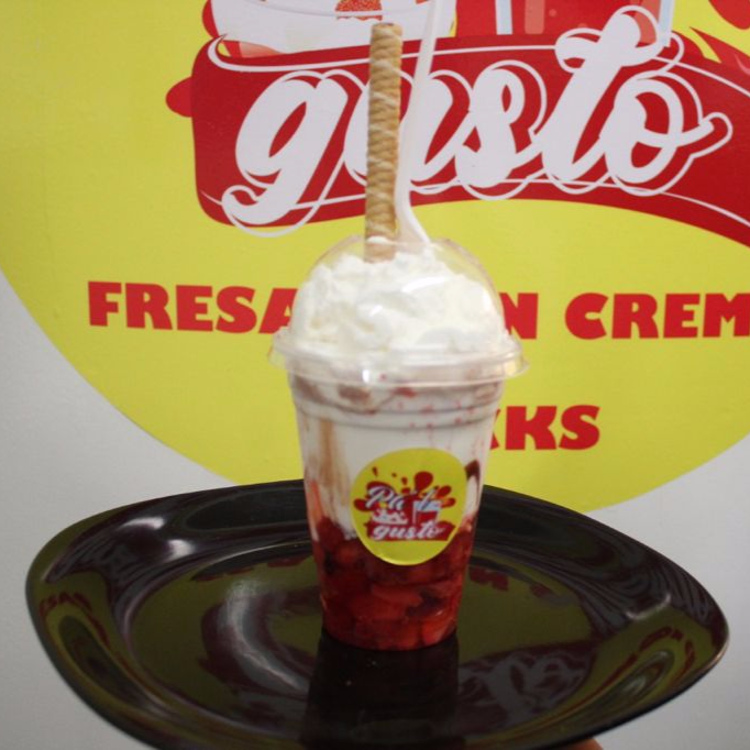 Cerezas con Crema