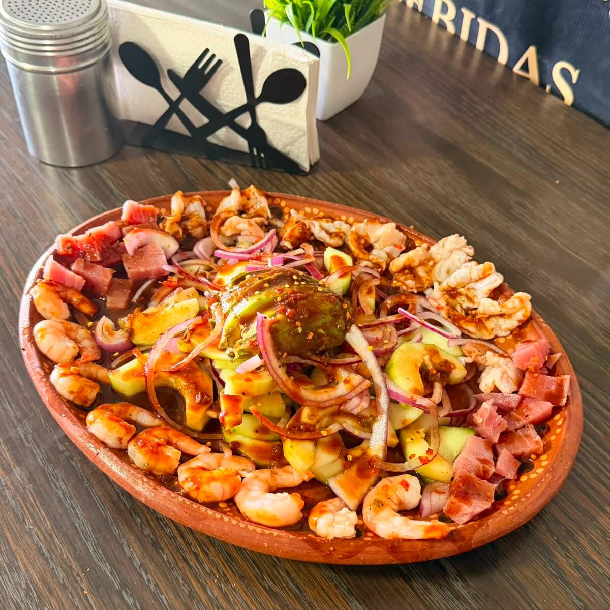 Aaguachiles Mixtos Con Medallon De Atun