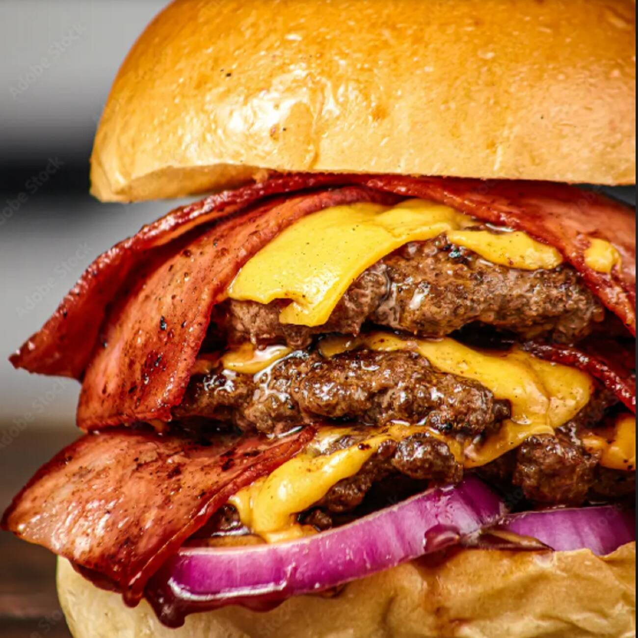 Triple burger con tocino