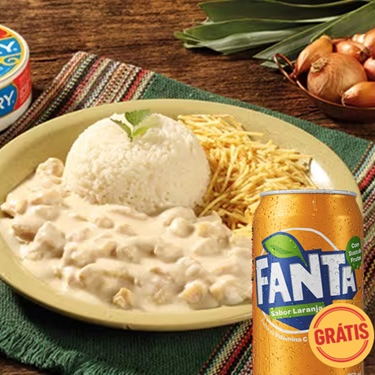Saboreie 250g (porção do item strogonoff) do nosso tradicional Strogonoff de Frango com Champignon, misturado com uma generosa porção do verdadeiro Catupiry. Acompanha arroz branco, batata palha ou purê de batatas + 01 Fanta Lata 350ml Grátis do seu sabor favorito (Laranja, Uva ou Guaraná)
Observação: Os ingredientes do strogonoff não podem ser alterados e/ou retirados.