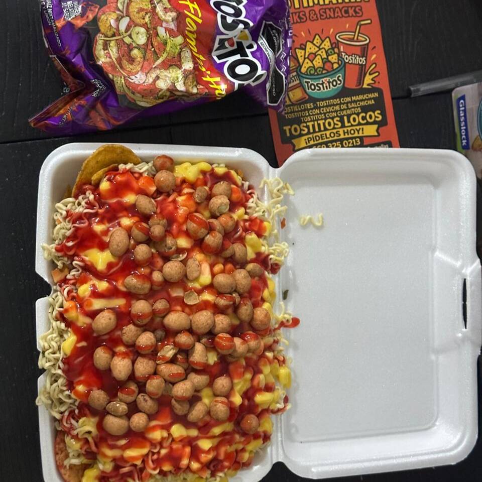 CHAROLA INDIVIDUAL DE TOSTITOS CON MARUCHAN