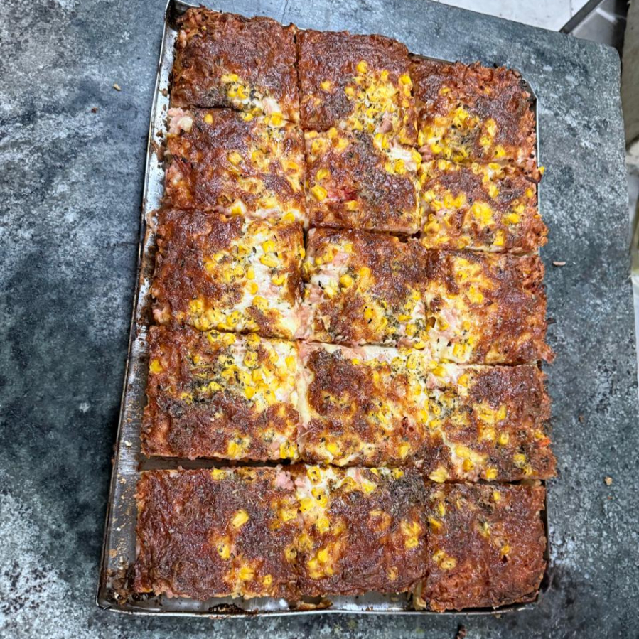 Presunto, mussarela tomate, pimentão e cebola