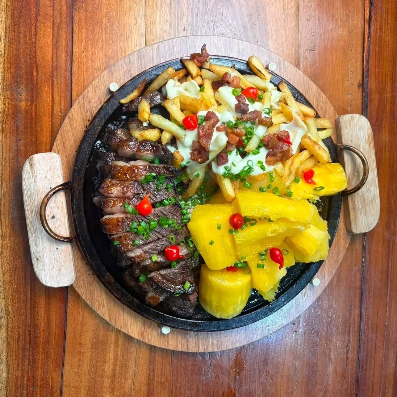 Picanha , batata frita com bacon , mussarela , mandioca