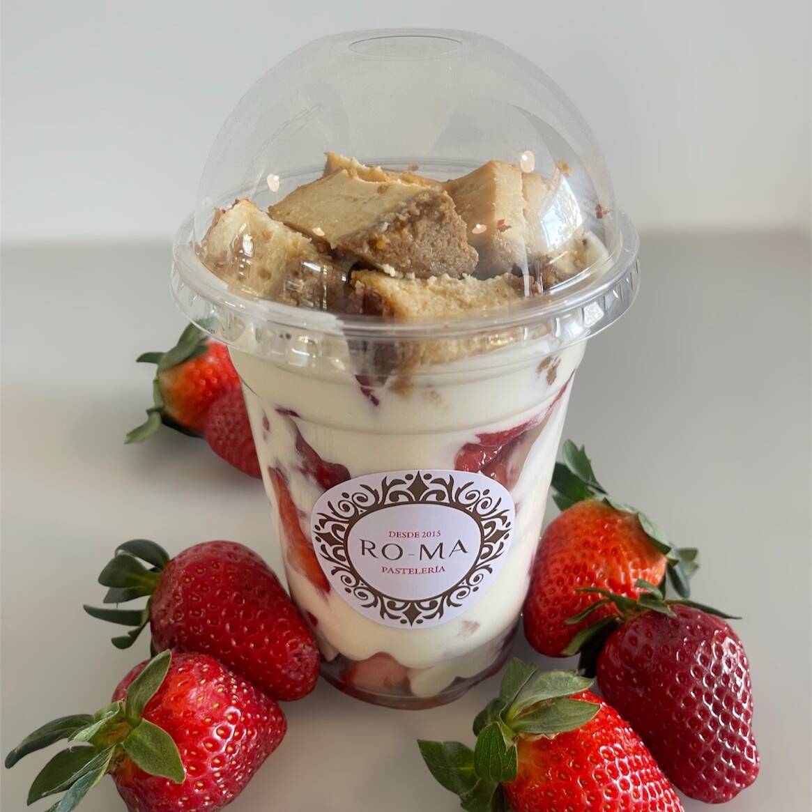 Fresas con Crema y Cheesecake