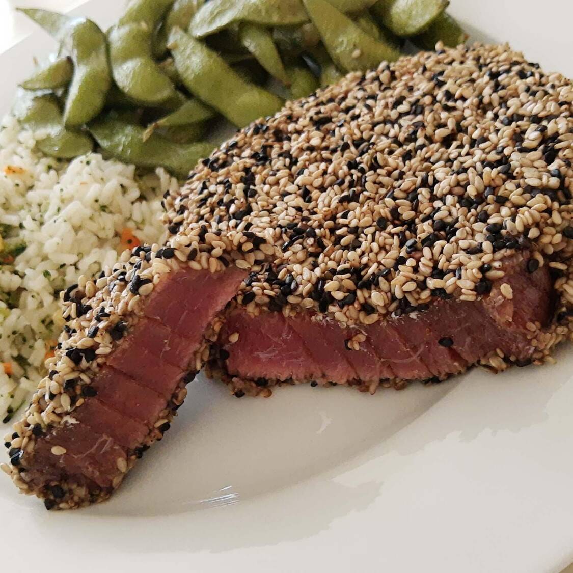 ATUN SELLADO A LA PLANCHA