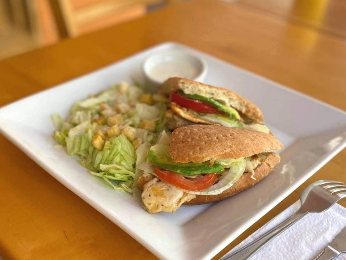 Sándwich de Pollo Asado