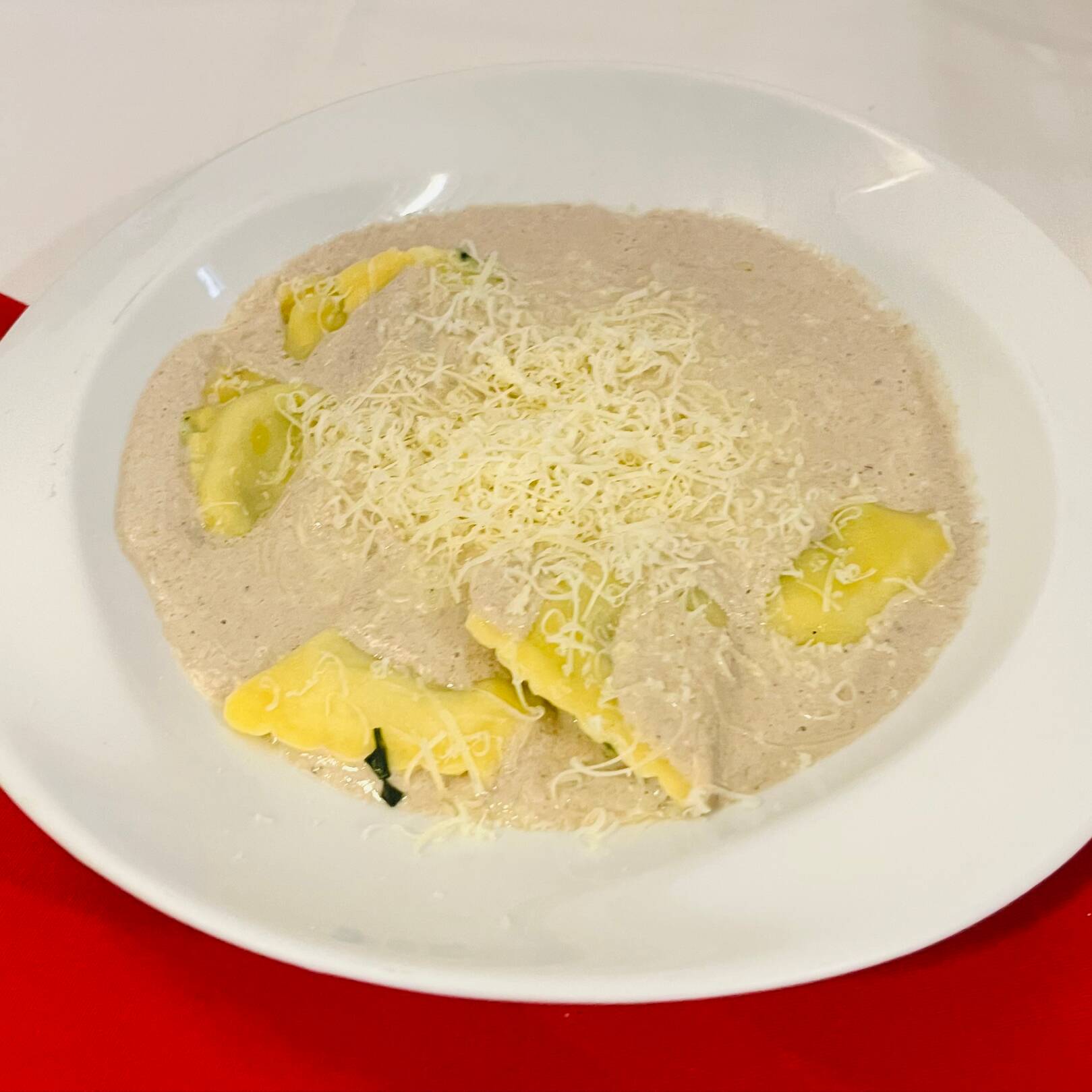 Ravioli Rellenos de Espinacas y Mozzarella