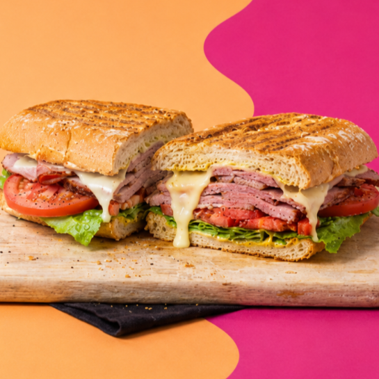 Sandwich Cubano y Perro Caliente
