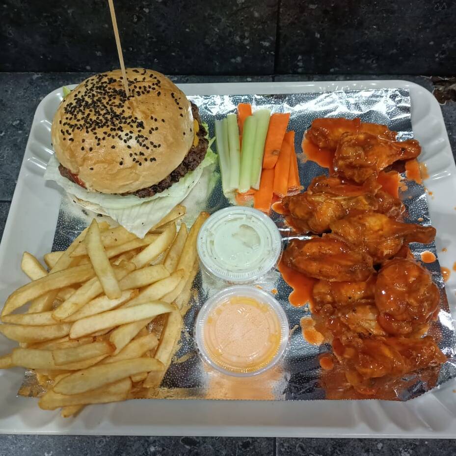 Paquete #1 (Burger, Alitas y/o Boneles + Snack)