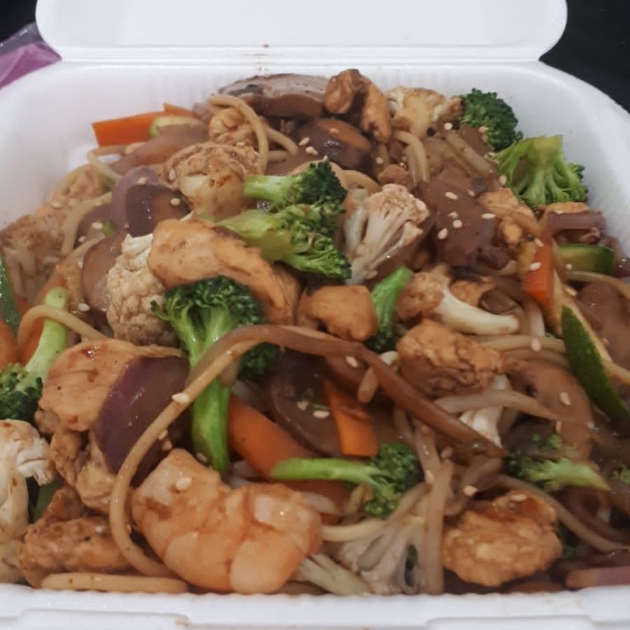 Tepanyaki de Camarón con Pasta