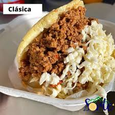 AREPA DE CARNE MOLIDA