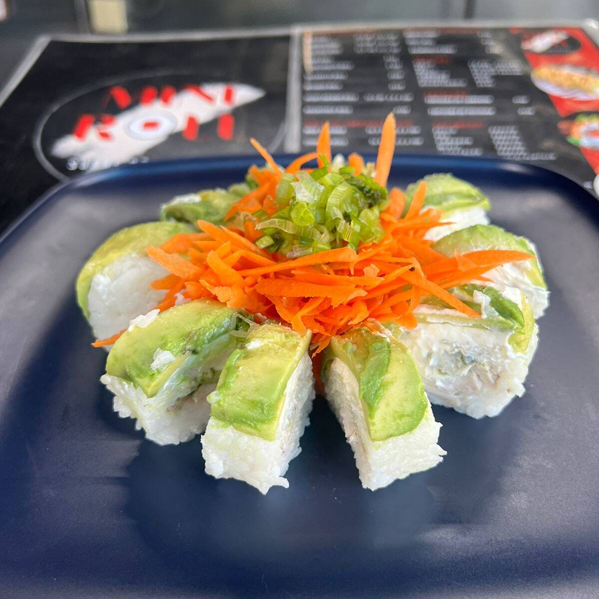 Avocado roll natural