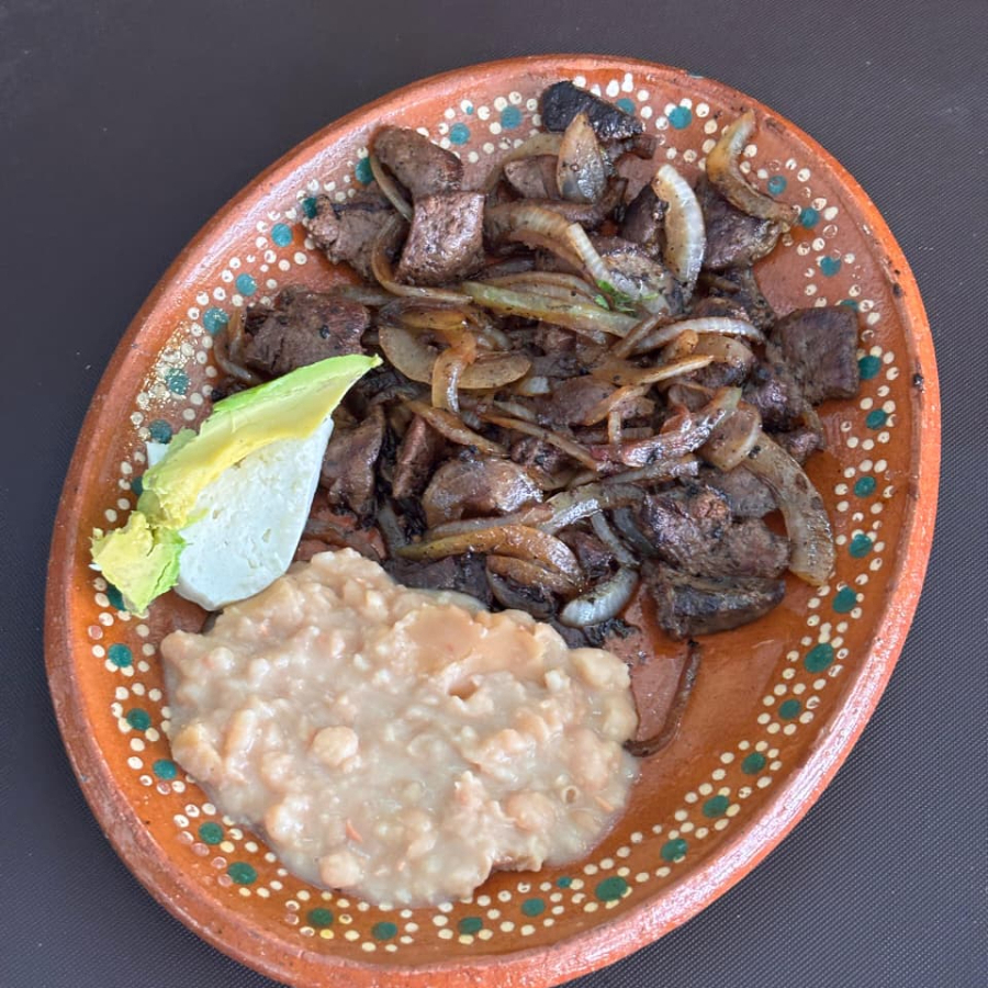 Higado Encebollado