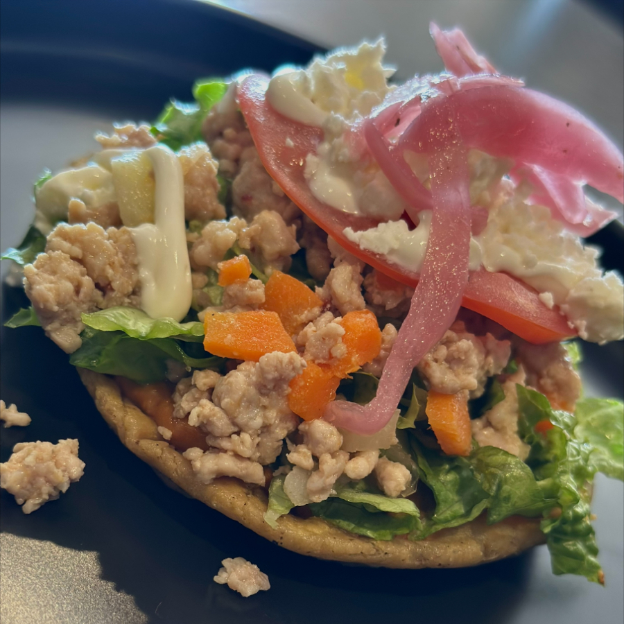 Sope con Guisado